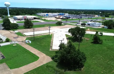 1150 E Loop 304 Crockett TX 75835
