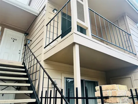 2800 Jeanetta Street 1702 Houston TX 77063