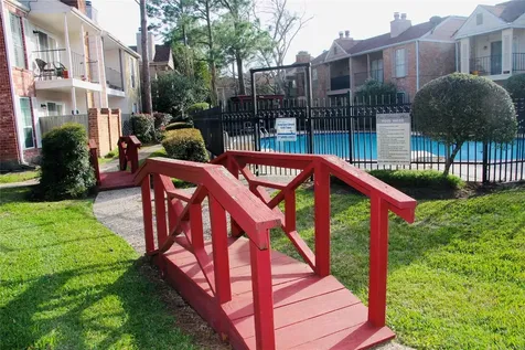 2800 Jeanetta Street 1702 Houston TX 77063