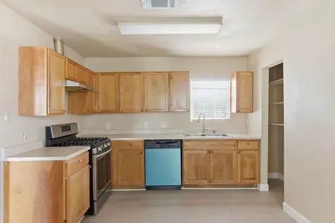 2411 Leffingwell Street Houston TX 77026