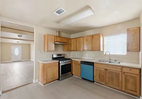 2411 Leffingwell Street Houston TX 77026