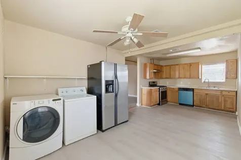 2411 Leffingwell Street Houston TX 77026