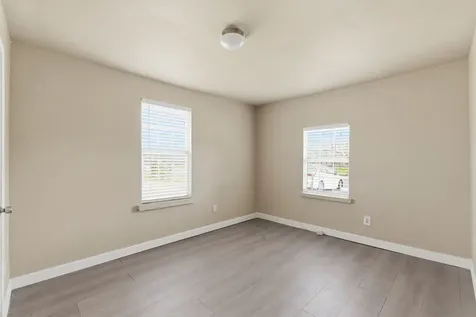 2411 Leffingwell Street Houston TX 77026