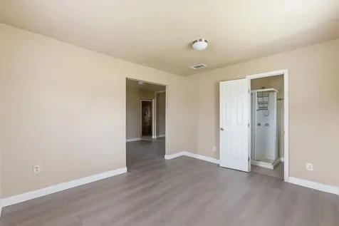2411 Leffingwell Street Houston TX 77026