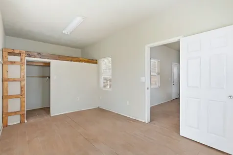 2411 Leffingwell Street Houston TX 77026