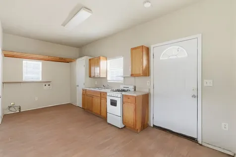 2411 Leffingwell Street Houston TX 77026