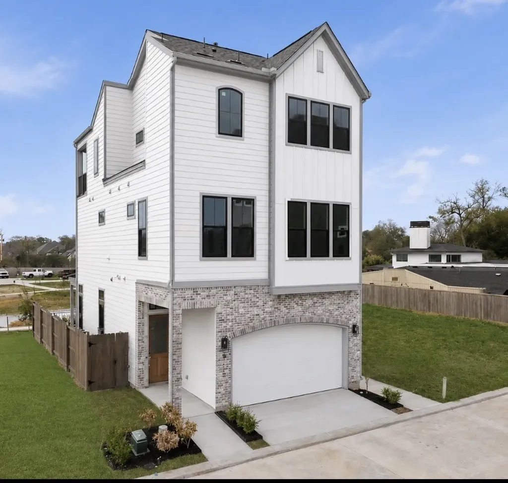 8705 Padua Lane Houston TX 77055