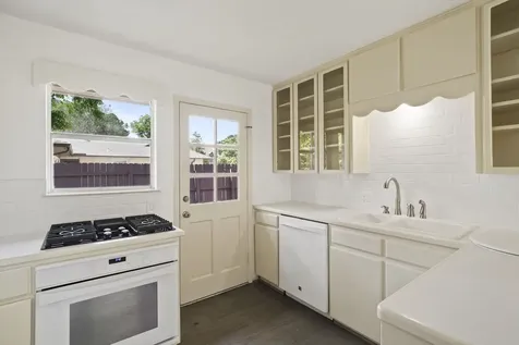 2011 Briar Lane Richmond TX 77469
