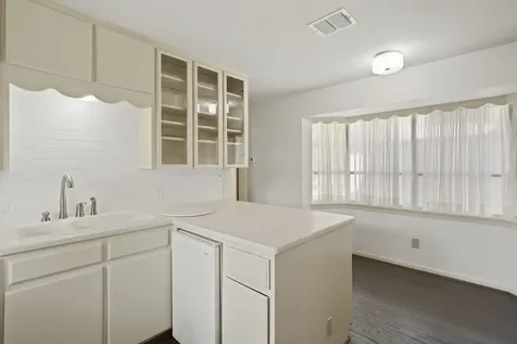 2011 Briar Lane Richmond TX 77469