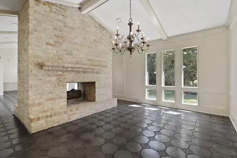 2011 Briar Lane Richmond TX 77469
