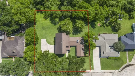 2011 Briar Lane Richmond TX 77469