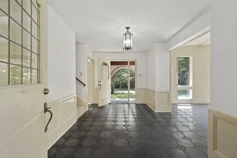 2011 Briar Lane Richmond TX 77469