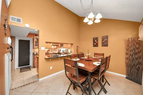 13984 Hollowgreen Drive 23 Houston TX 77082