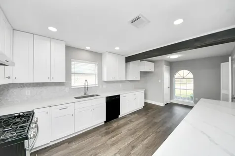 15423 Ridingwood Drive Houston TX 77489