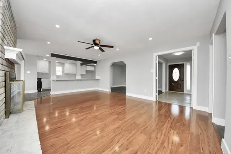 15423 Ridingwood Drive Houston TX 77489