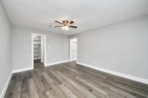 15423 Ridingwood Drive Houston TX 77489