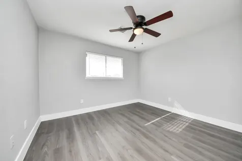 15423 Ridingwood Drive Houston TX 77489