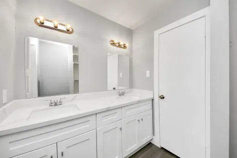 15423 Ridingwood Drive Houston TX 77489
