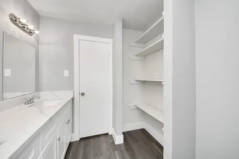 15423 Ridingwood Drive Houston TX 77489