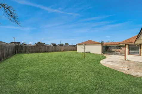 15423 Ridingwood Drive Houston TX 77489