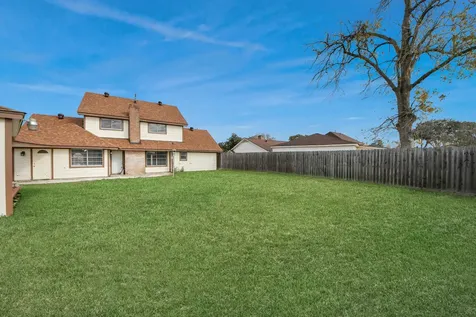 15423 Ridingwood Drive Houston TX 77489
