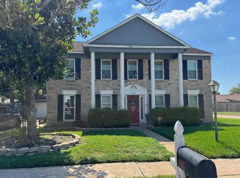 2328 Colleen Drive Pearland TX 77581