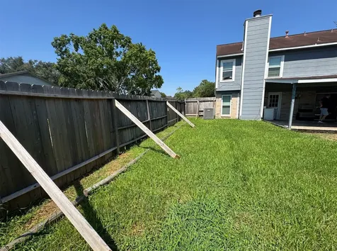 2328 Colleen Drive Pearland TX 77581