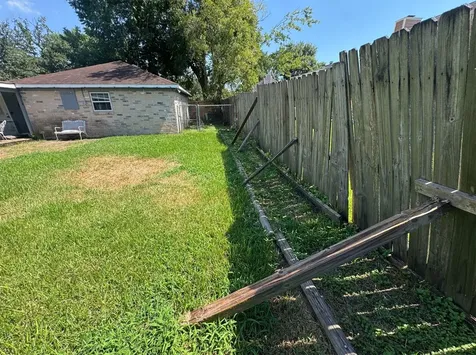 2328 Colleen Drive Pearland TX 77581