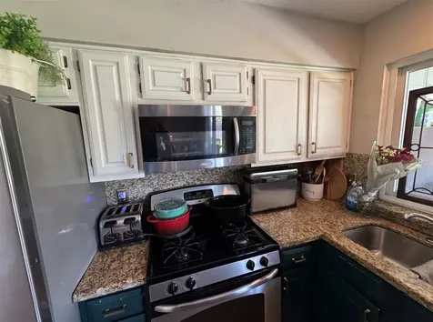 2328 Colleen Drive Pearland TX 77581