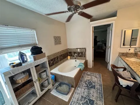 2328 Colleen Drive Pearland TX 77581