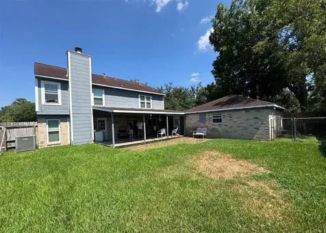2328 Colleen Drive Pearland TX 77581