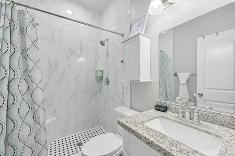 1022 Avenue L Galveston TX 77550