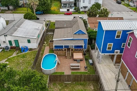 1022 Avenue L Galveston TX 77550