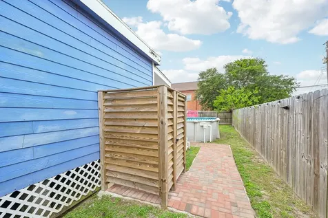 1022 Avenue L Galveston TX 77550