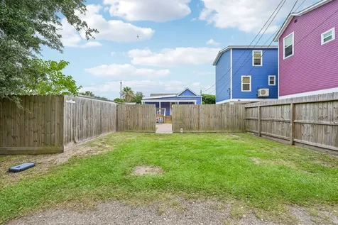 1022 Avenue L Galveston TX 77550