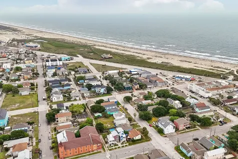 1022 Avenue L Galveston TX 77550