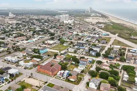 1022 Avenue L Galveston TX 77550