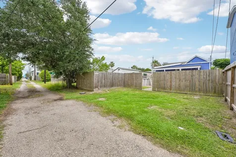 1022 Avenue L Galveston TX 77550