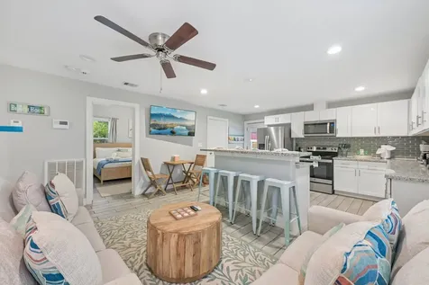 1022 Avenue L Galveston TX 77550