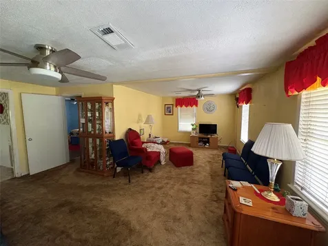 805 Beauty Street Dayton TX 77535