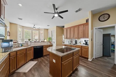 210 Southwood Circle Baytown TX 77520