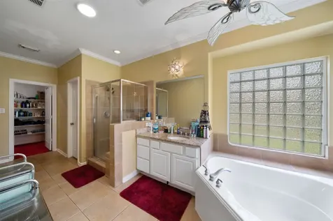 210 Southwood Circle Baytown TX 77520