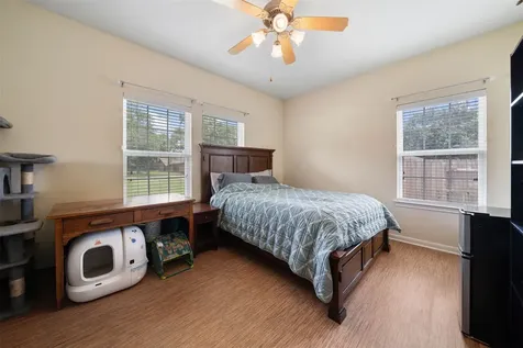 210 Southwood Circle Baytown TX 77520