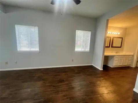 9515 Barnhart Lane Houston TX 77065