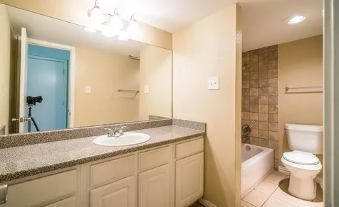 3900 Woodchase Drive 63 Houston TX 77042