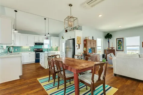 2032 Blue Water Highway Cr257 Surfside Beach TX 77541