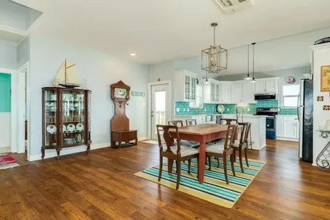 2032 Blue Water Highway Cr257 Surfside Beach TX 77541