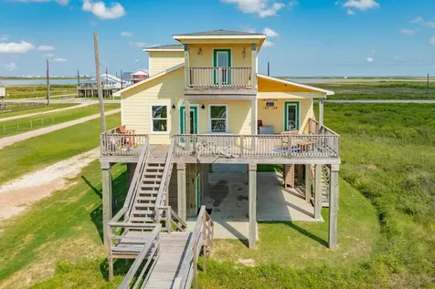 2032 Blue Water Highway Cr257 Surfside Beach TX 77541