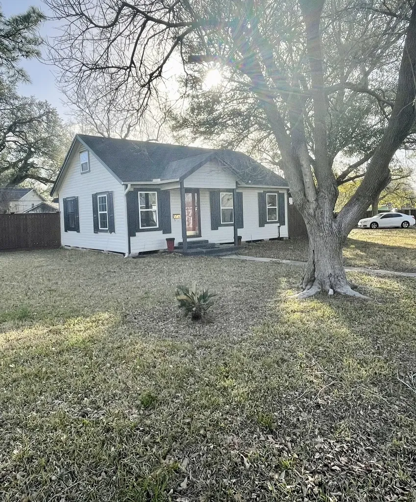 5220 E Parkway Drive Beaumont TX 77705