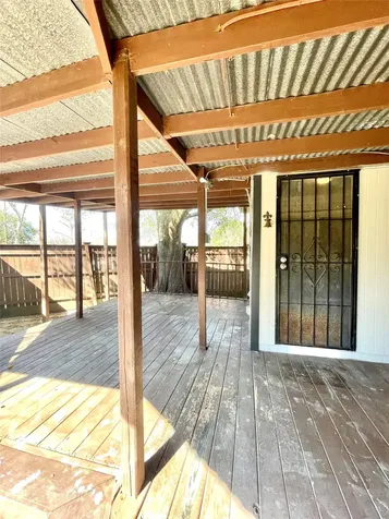 5220 E Parkway Drive Beaumont TX 77705